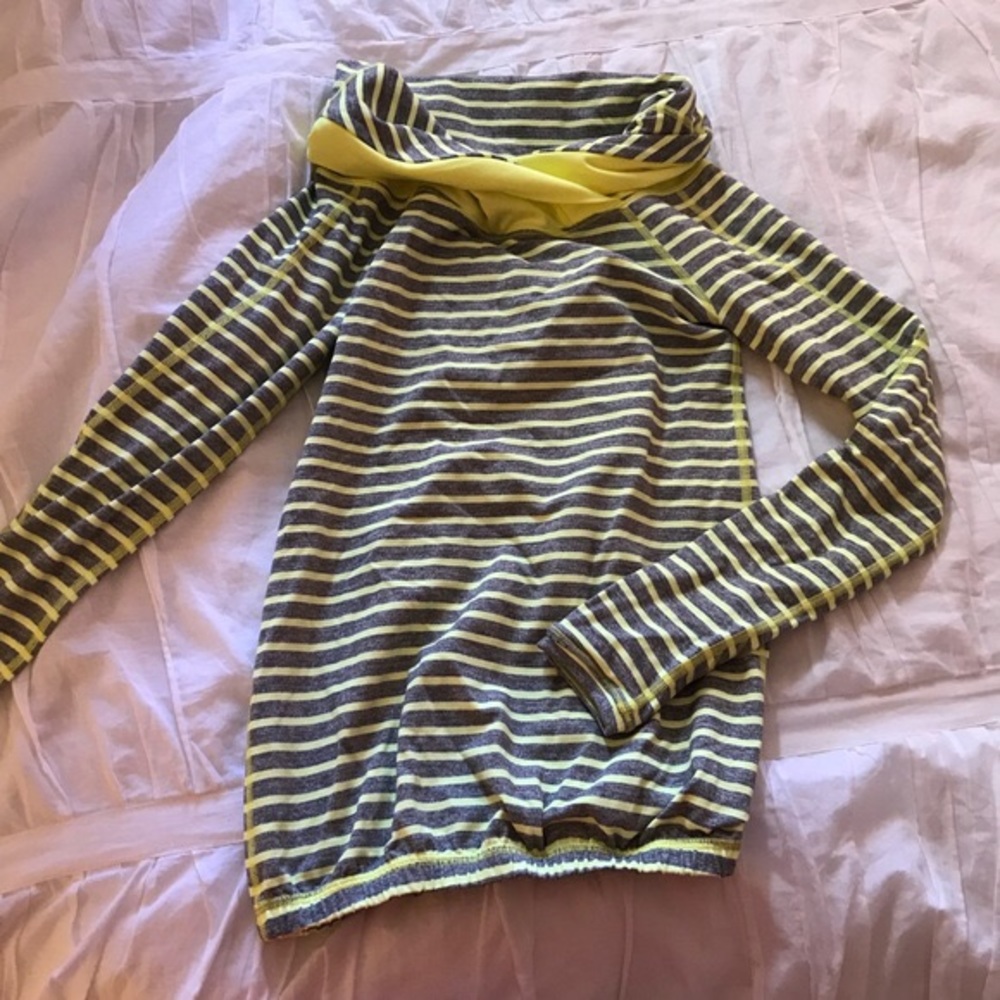 Ivivva Size 14 yellow & Gray turtleneck sweatshirt